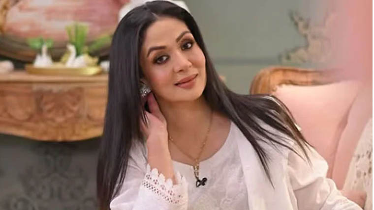 Emotional Candour: Veteran Actress Saima Qureshi Reflects on the Pain and Path to Healing After Divorce